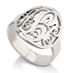 Ausgeschnittener gerahmter Monogramm Ring